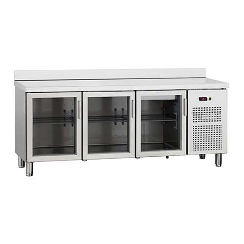 Bancada refrigerada com 3 portas de vidro e fechadura Bancada refrigerada com 3 portas de vidro e fechadura