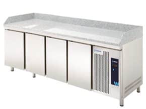 <p>A composição das mesas completas é composta por um conjunto composto por: Mesas refrigeradas (modelos nesta página) e expositor refrigerado para ingredientes