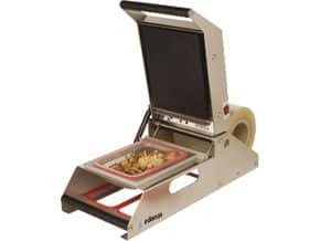 <p>Seladora térmica elétrica para embalagem de alimentos em barcos e selagem por soldagem de filme ao barco por calor.</p>