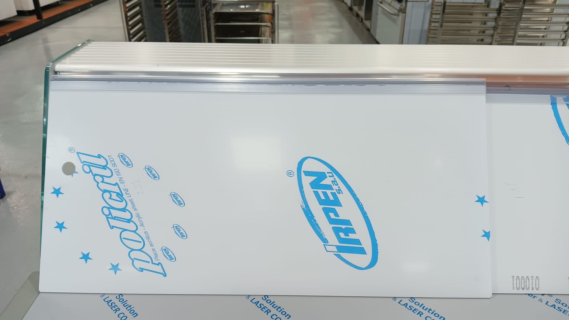 Armário Expositor Refrigerado VEC200-10